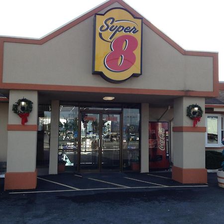 Super 8 By Wyndham Carlisle North Motel Dış mekan fotoğraf