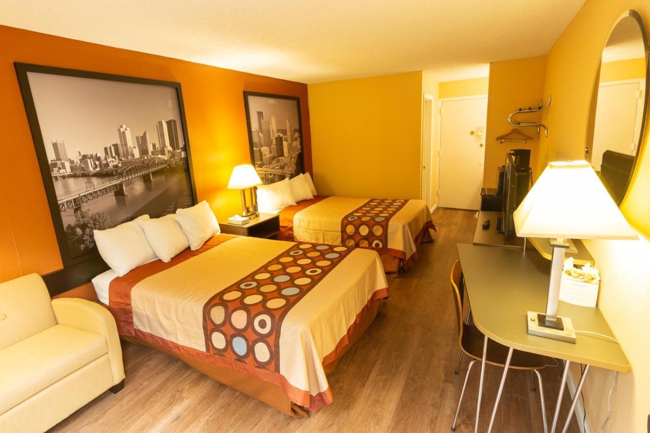 Super 8 By Wyndham Carlisle North Motel Dış mekan fotoğraf
