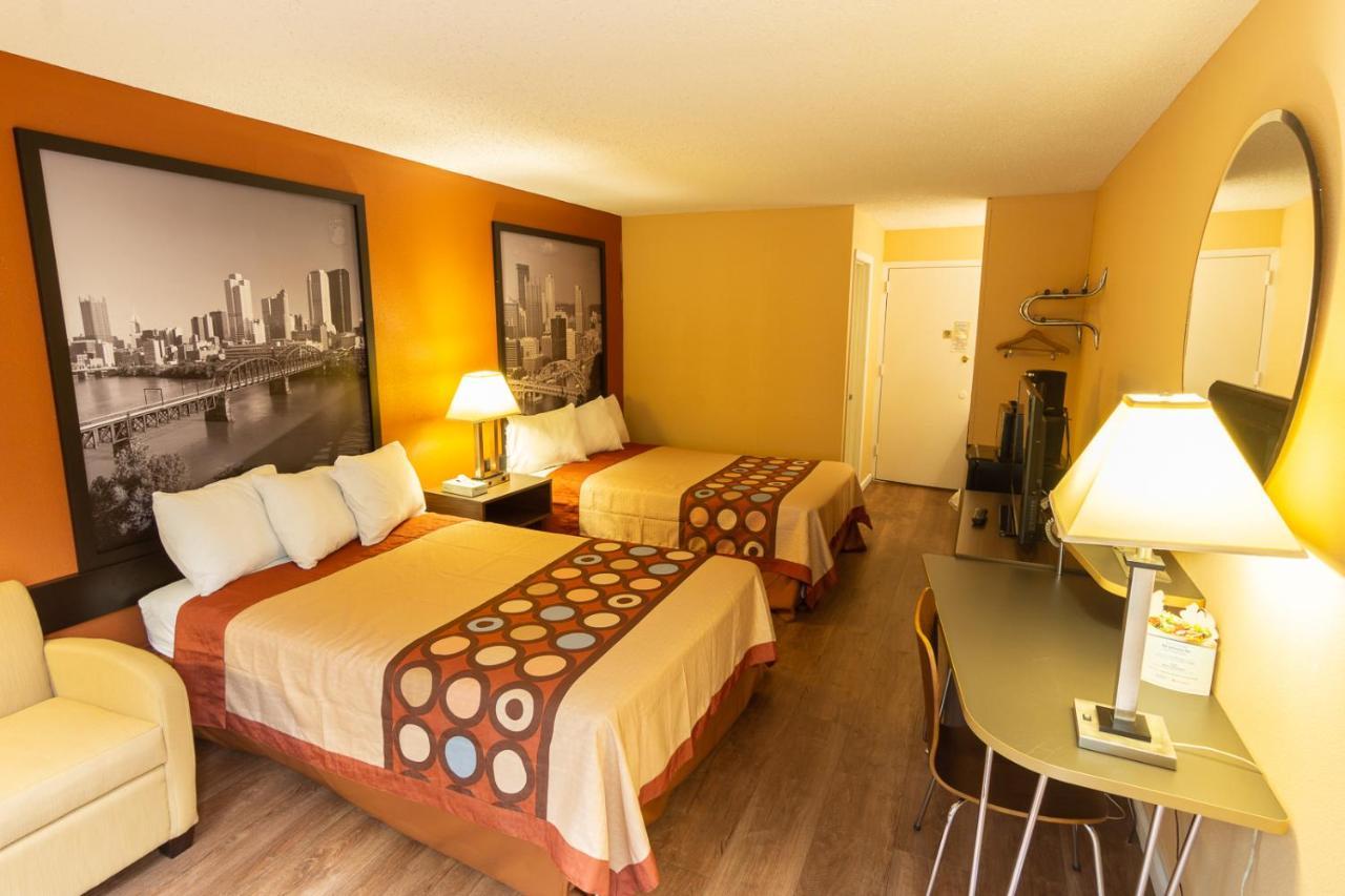 Super 8 By Wyndham Carlisle North Motel Dış mekan fotoğraf
